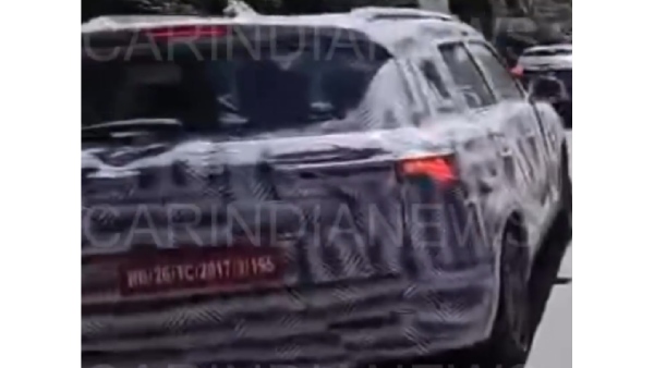 new maruti suzuki brezza facelift spotted