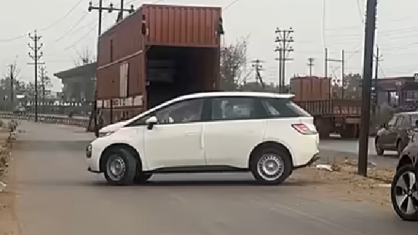 mg windsor commute started to reach dealership showrooms