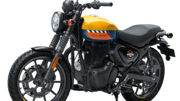 Triumph Speed T4 vs Hunter 350