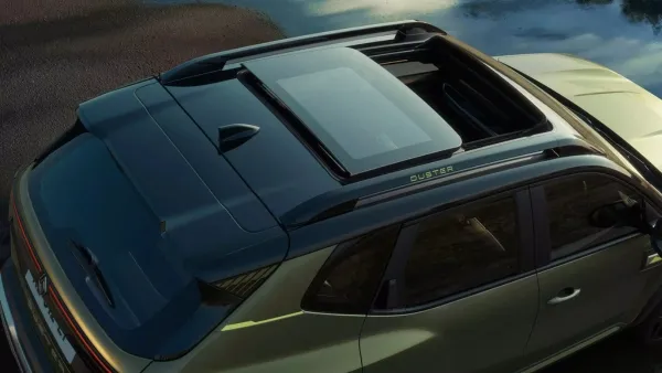 Volkswagen Taigun vs Duster SUV