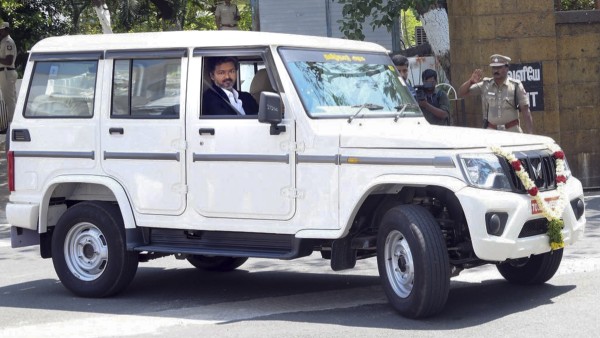 chief minister vijay drives bolero chief minister vijay drives bolero