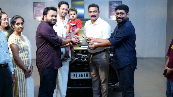 producer gifted car to director