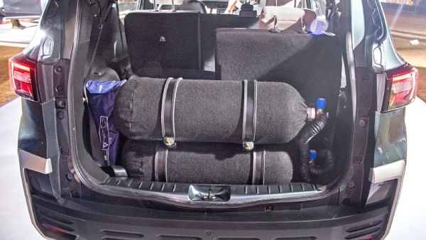 Nissan Gravite CNG Tanks