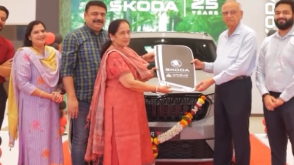 skoda kodiaq rs suv carfirst customer in india skoda kodiaq rs suv carfirst customer in india