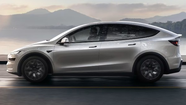 Tesla Model Y L Tesla Model Y L
