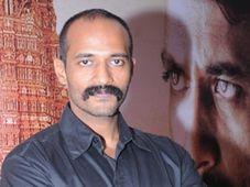 త్వరలోనే నా కలం నిజం కాబోతుంది: 'దమ్ము' విలన్ కిషోర్