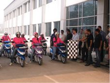 యమహా రే స్కూటర్ కోసం డోర్ టు డోర్ క్యాంపైన్