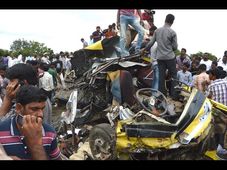 కొత్త మోటార్ బిల్: భారీ జరిమానాలు, కఠిన జైలు శిక్షలు