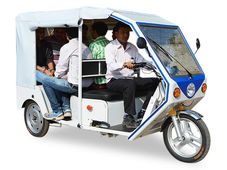 టెర్రా మోటార్స్ ఎలక్ట్రిక్ ఆటోరిక్షా ఆవిష్కరణ; 2015లో విడుదల!