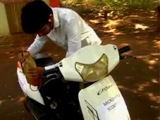  కన్నడ విద్యార్థి అద్బుత సృష్టి: లీటర్ పెట్రోల్‍‌‌తో 360 కిలోమీటర్లు మైలేజ్ ఇవ్వగల స్కూటర్