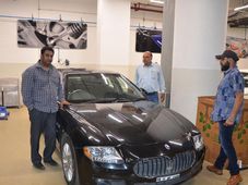 లగ్జరీ కార్లలో తిరుగుతూ 300 కోట్లను కొల్లగొట్టాడు!!
