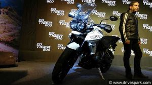 2018 ట్రయంప్ టైగర్ 800 విడుదల: ధర రూ. 11.76 లక్షలు