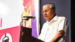 లాక్‌డౌన్ నిబంధనలను సడలించిన కేరళ ప్రభుత్వం, ఇక్కడ కొత్త రూల్స్ ఎలా ఉన్నాయంటే..?