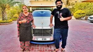 టెక్నికల్ గురూజీ లగ్జరీ కార్లు & బైక్‌లు, ఎలా ఉన్నాయో చూసారా ?