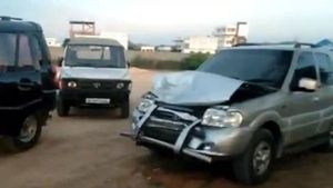 ఒకదానితో ఒకటి ఢీ కొట్టుకున్న కార్లు.. ప్రమాదంలో బయట పడిన మాజీ సిఎం చంద్రబాబు నాయుడు.. ఏం జరిగిందంటే