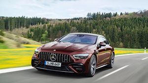 2022 AMG GT 4-డోర్ కూపే ఫేస్‌లిఫ్ట్‌ ఆవిష్కరించిన మెర్సిడెస్ బెంజ్; వివరాలు