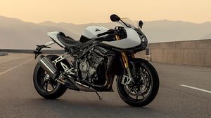 Speed Triple 1200 RR ఆవిష్కరించిన Triumph; డిజైన్ & వివరాలు