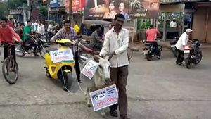 ముందుకెళ్లనని మొరాయించిన ఓలా ఎలక్ట్రిక్ స్కూటర్.. గాడిదకు కట్టి ఊరేగించిన ఓనర్..!