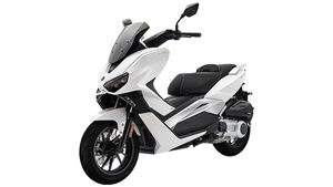 భారత్‌లో కీవే వియస్టా 300 మరియు కీవే సిక్స్టీస్ 300ఐ స్కూటర్లను విడుదల చేసిన బెనెల్లీ