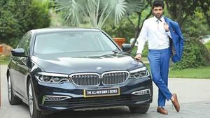 విజయ్ దేవరకొండ కార్ గ్యారాజ్ లోని టాప్ 5 బ్యూటీస్