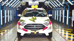 బై బై ఫోర్డ్ ఎకోస్పోర్ట్.. కాంపాక్ట్ ఎస్‌యూవీకి కన్నీటి వీడ్కోలు.. చైన్నై ప్లాంట్‌లో ముగిసిన హైడ్రామా!