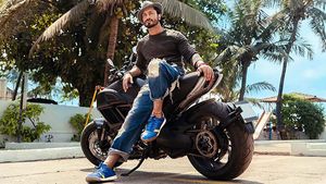 బాలీవుడ్ స్టార్స్ ఉపయోగించే ఖరీదైన బైకులు.. ఇవే