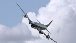 విమానం కూలిపోయింది, కానీ అందులో ప్రయాణిస్తున్న వారీ ఆచూకీ లేదు.. అదొక 