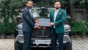 యూసఫ్ అలీ గ్యారేజిలో చేరిన జర్మన్ లగ్జరీ కారు: ధర రూ. 2 కోట్లకు పైనే..