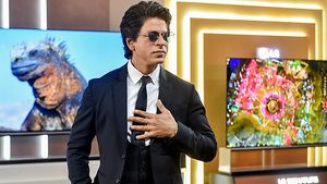 బాలీవుడ్ స్టార్ 'షారుఖ్ ఖాన్' వద్ద ఉన్న టాప్-5 కార్లు: వివరాలు