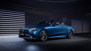 AMG E 53 క్యాబ్రియోలెట్: 2023 లో మెర్సిడెస్ బెంజ్ ఫస్ట్ కార్.. ధర రూ. 1.30 కోట్లు
