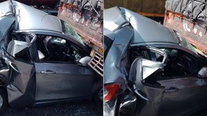 టాటా టియాగోను ఢీకొట్టిన ట్రక్కు.. నుజ్జునుజ్జయిన కారు.. ఈ ఫీచర్‌ లేకుంటే ఏమయ్యేదో?