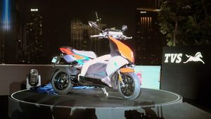 TVS X 140 కి.మీ రేంజ్‌తో కొత్త టీవీఎస్ ఎక్స్ ఎలక్ట్రిక్ స్కూటర్ విడుదల.. ధర, ఫీచర్లు ఇవే..