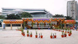 హైదరాబాద్ ఫుడ్ లవర్స్‌కి గుడ్ న్యూస్.. ట్యాంక్ బండ్ దగ్గర్లోని ఆ రైల్వే స్టేషన్లో 'రైల్ కోచ్ రెస్టారెంట్..'