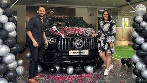 మెర్సిడెస్‌ బెంజ్‌ AMG GLE 53 కారును కొనుగోలు చేసిన సైనా నెహ్వాల్‌.. ధర ఎంతంటే.!!