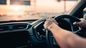 Driving Tips: న్యూ ఇయర్‌ వేళ డ్రైవింగ్‌ చేస్తున్నారా.. ఈ పొరపాట్లు అస్సలు చేయకండి.. లేదంటే తప్పదు భారీ మూల్యం