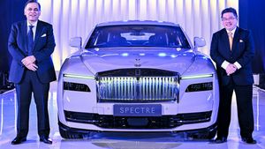 Rolls Royce Spectre EV 530 కి.మీ రేంజ్‌తో రోల్స్‌ రాయిస్‌ స్పెక్టర్‌ ఈవీ విడుదల.. ధర ఎంతంటే.??