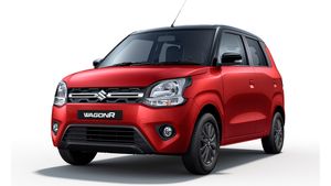 Car Sales దేశంలో ఈ కార్లకు పిచ్చ క్రేజ్‌.. ఫిబ్రవరిలో ఎక్కువగా వీటినే కొనేశారు.!!