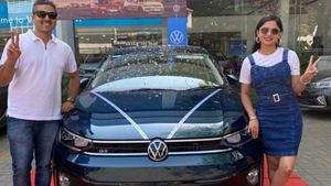 బుల్లితెర నటి 'ప్రజ్ఞా భట్' కొత్త కారు చూసారా.. ధర ఎంతో తెలుసా?