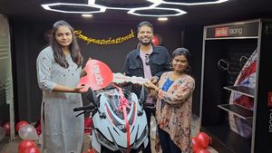 భారతదేశంలో ఫస్ట్ Aprilia RS 457 బైక్ కొన్నది ఇతడే.. హైదరాబాదీ అట్లుంటది!