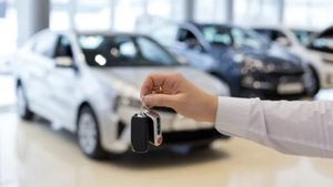 కొన్ని లక్షలు తగ్గింపు ఇచ్చిన డిసెంబర్‌లో కారు కొనకండి..! ఎందుకో తెలిస్తే మీరు షాక్ అవుతారు.. 