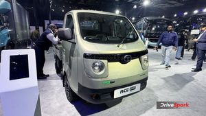  పేదల దేవుడు రతన్ టాటా కంపెనీ నుంచి దేశంలోని చిన్న వ్యాపారుల కోసం శక్తివంతమైన మిని ట్రక్ 