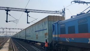 రూట్ తెలియక దారి తప్పిన గూడ్స్ రైలు.. ఏకంగా 147 కి.మీల ప్రయాణం.. లోపల ఏముందో తెలుసా..? 