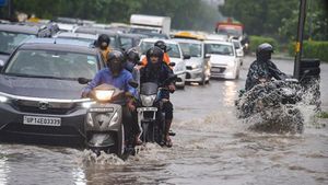బైక్ కలిగి ఉన్నవారు తప్పనిసరిగా తెలుసుకోవాలి! వర్షాకాలంలో బైక్‌ను సూపర్ ఫిట్‌గా ఉంచే టిప్స్! 