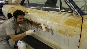 పాత కార్లను తుప్పు పట్టకుండా చేయాలంటే ఈ చిట్కాలు పాటించండి.. కొత్త కారులా మెరిసిపోతుంది