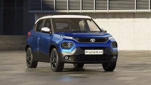 పులి అడుగు వెనకేసిందంటే పంజా గట్టిగా వేయబోతుందని అర్థం.. ఇప్పుడు సేల్స్ తగ్గినా దీపావళి అంతా టాటాదే