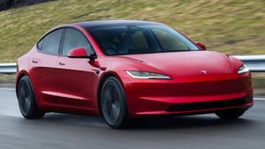 టెస్లా కార్లు ఫస్ట్ వీఐపీలకేనట.. ఆగస్టు నుంచి బుకింగ్స్ స్టార్ట్.. డెలివరీలు ఎప్పుడంటే ?  