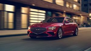 ఇండియాలో లగ్జరీ కార్లన్నీ ఇక షెడ్డుకెళ్లాల్సిన టైం వచ్చిందా..తక్కువ ధరలో హ్యుందాయ్ అదిరిపోయే కారు 