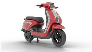 ఒక్కసారి ఛార్జ్ చేస్తే 322 కి.మీలు.. కేవలం రూ.90 వేలు.. గ్రామం-నగరం తేడా లేకుండా రన్ అయ్యే స్కూటర్ 