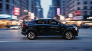 బడ్జెట్‌‌లో వచ్చే ఈ కారు కొంటే మీ పక్కింటివాళ్లు అసూయ పడతారు.. కొత్త కారు లుక్ బిలియనియర్ స్టైల్! 