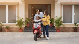 పెట్రోల్ బాధలకు విముక్తి.. ఈ ఎలక్ట్రిక్ స్కూటర్లపై భారీ తగ్గింపు.. ఛాన్స్ మిస్ చేసుకోకండి 